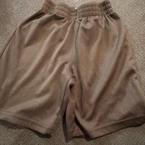 New balance kids shorts olive green